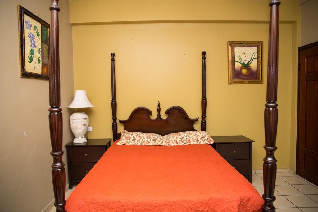 Hotel Casa Maria San Pedro Sula Buitenkant foto